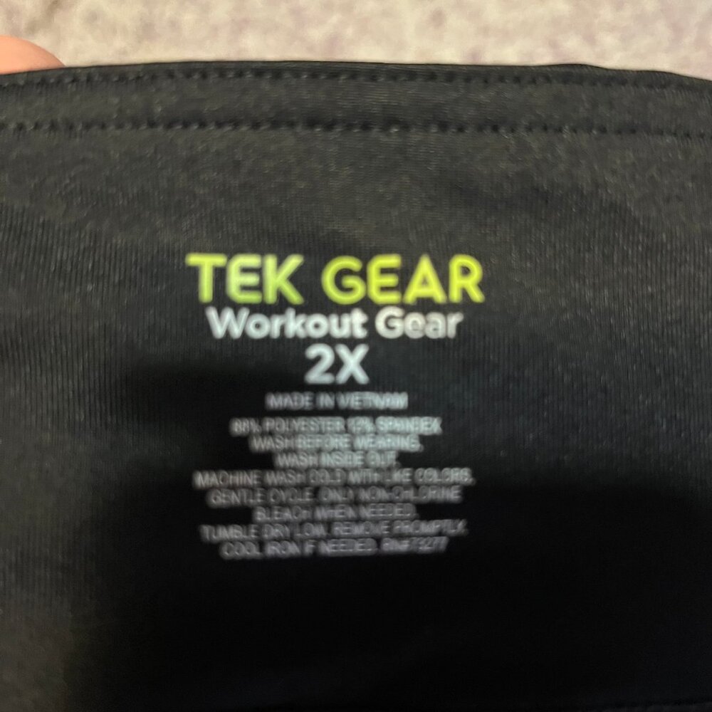 Tek Gear 2XL Workout Gear High Waisted Black Leggings W/ Pockets Like NEW - Picture 8 of 8